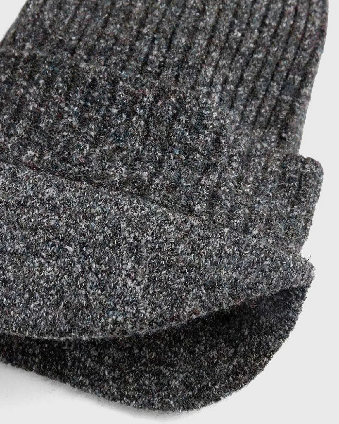 Der Beanie Frosted Charcoal