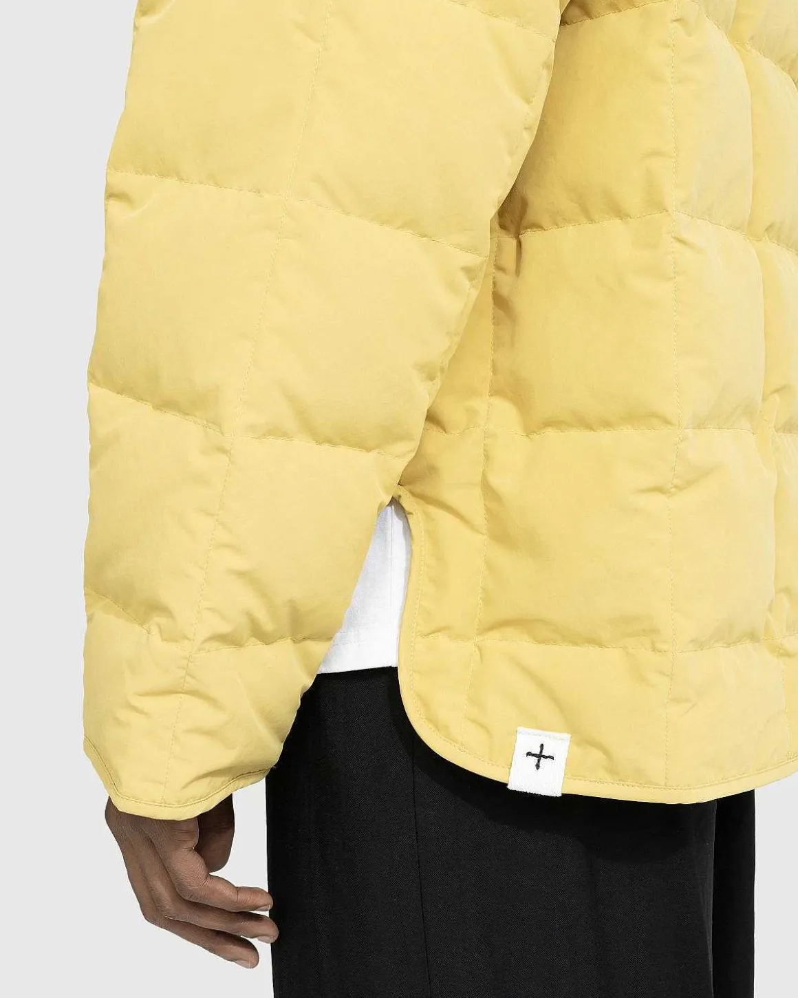 Genanvendt Polyester Dunjakke Olivenguld