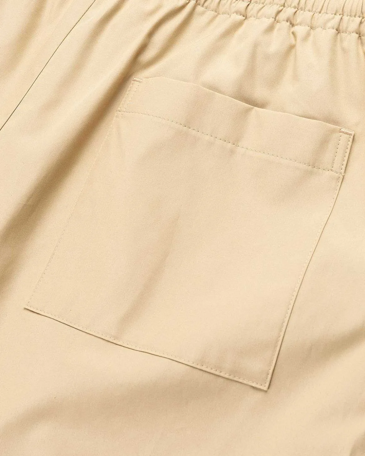 High Count Finx Ox Shorts Beige