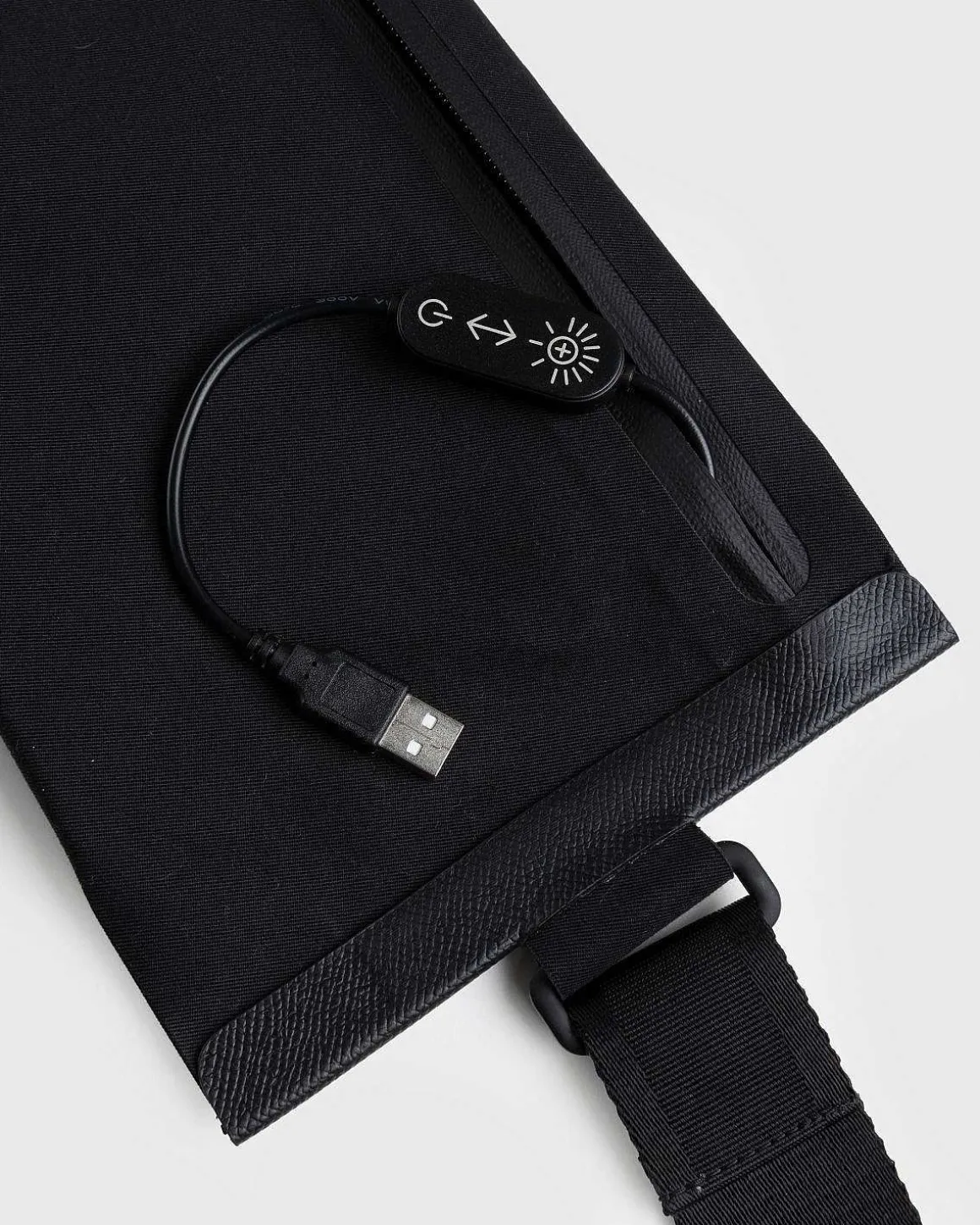 Mackintosh Crossbody Tech Bag Sort