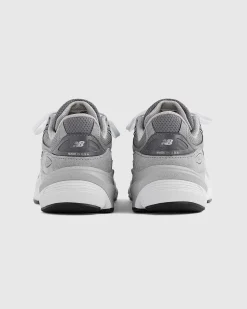 M990V6 Cool Grey