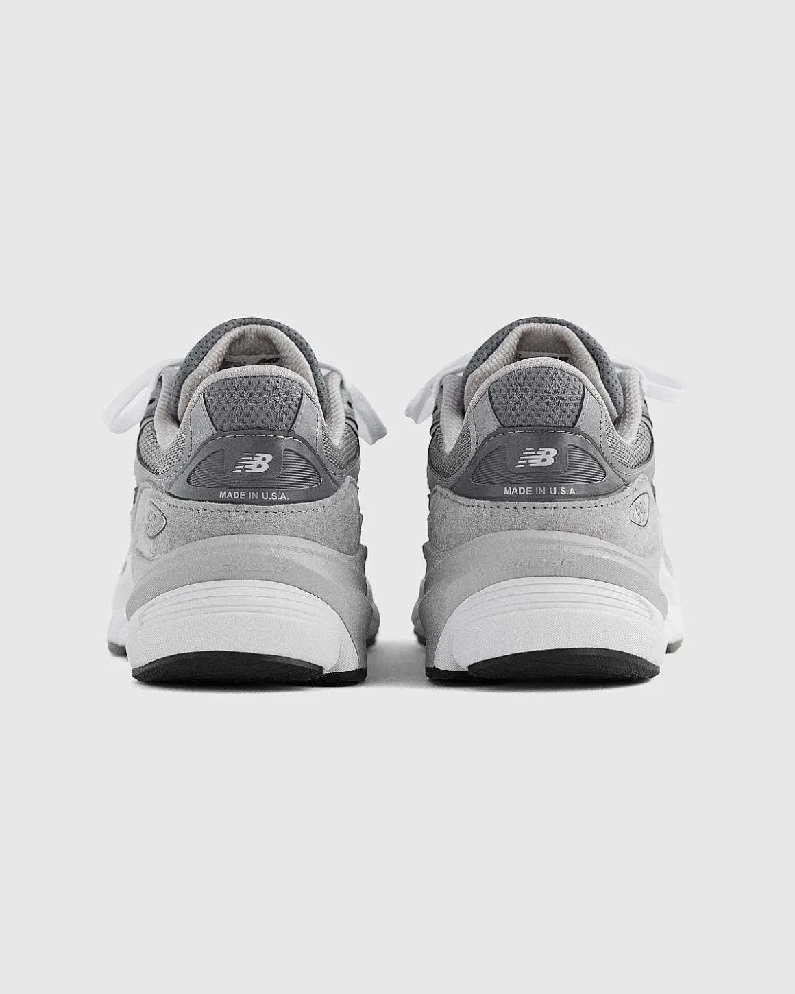 M990V6 Cool Grey