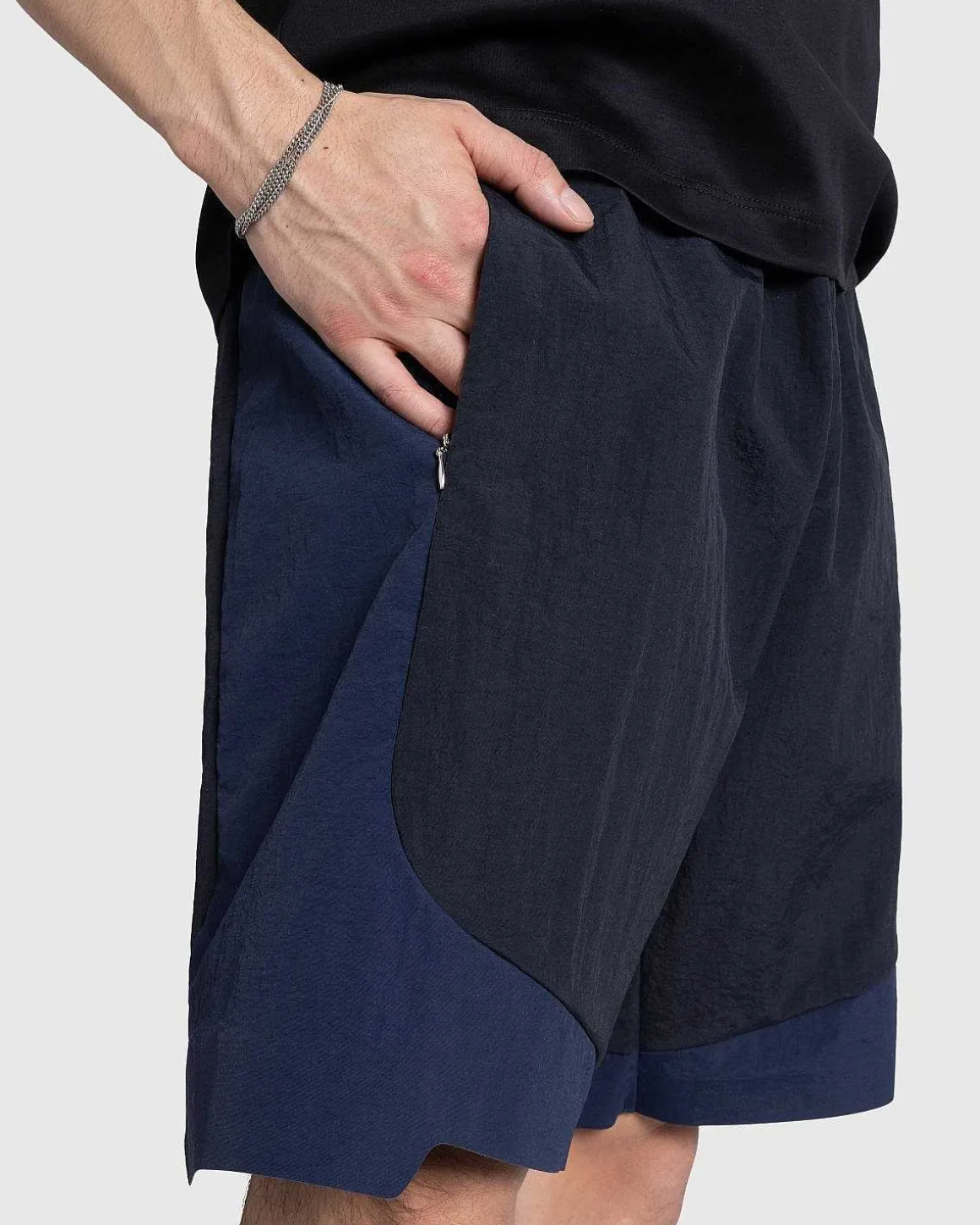 Nylon Short Sort/Morkebla