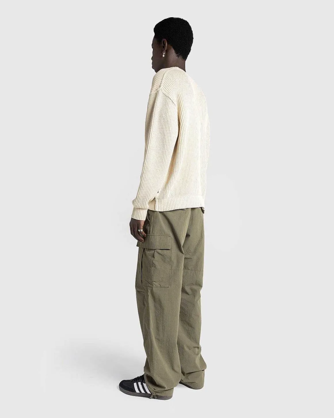 Pigmentfarvet Sweater Aeggeskal