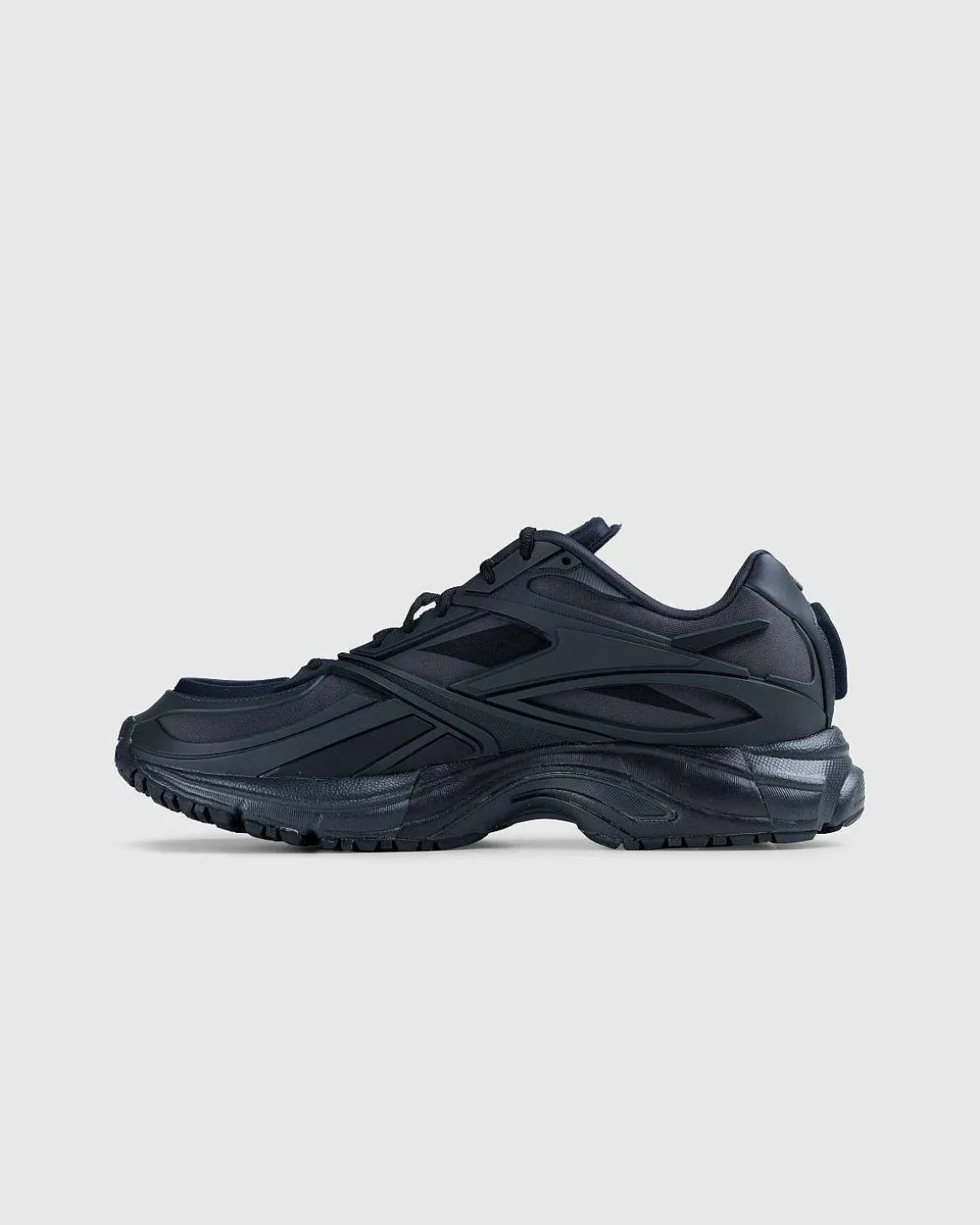 Premier Road Modern Black