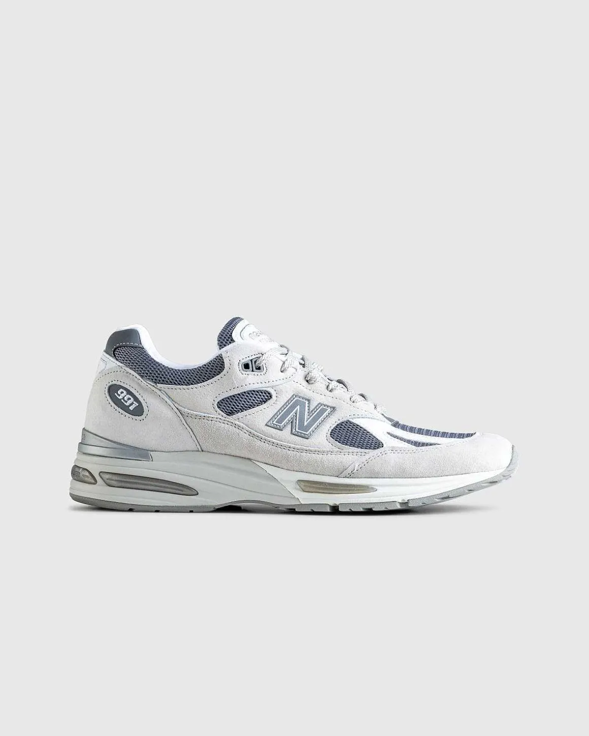 U991Lg2 Nimbus Cloud